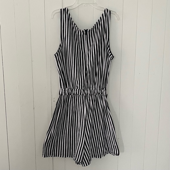 MDS Stripes M Amanda navy-White striped shorts Romper - Picture 10 of 14